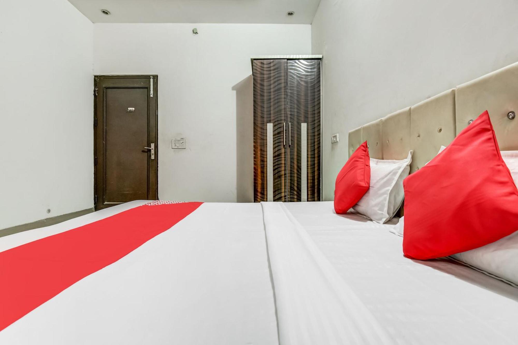 Flagship Hotel Big Boss Kurukshetra Zewnętrze zdjęcie