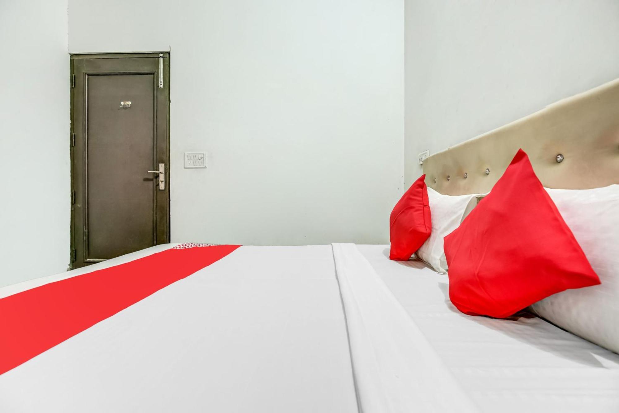 Flagship Hotel Big Boss Kurukshetra Zewnętrze zdjęcie