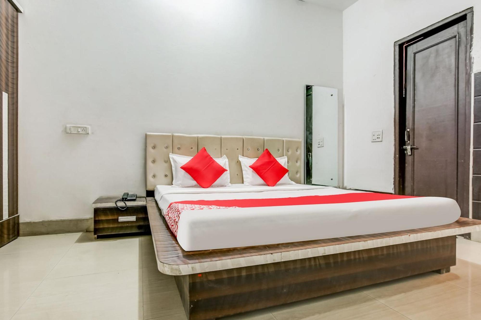 Flagship Hotel Big Boss Kurukshetra Zewnętrze zdjęcie