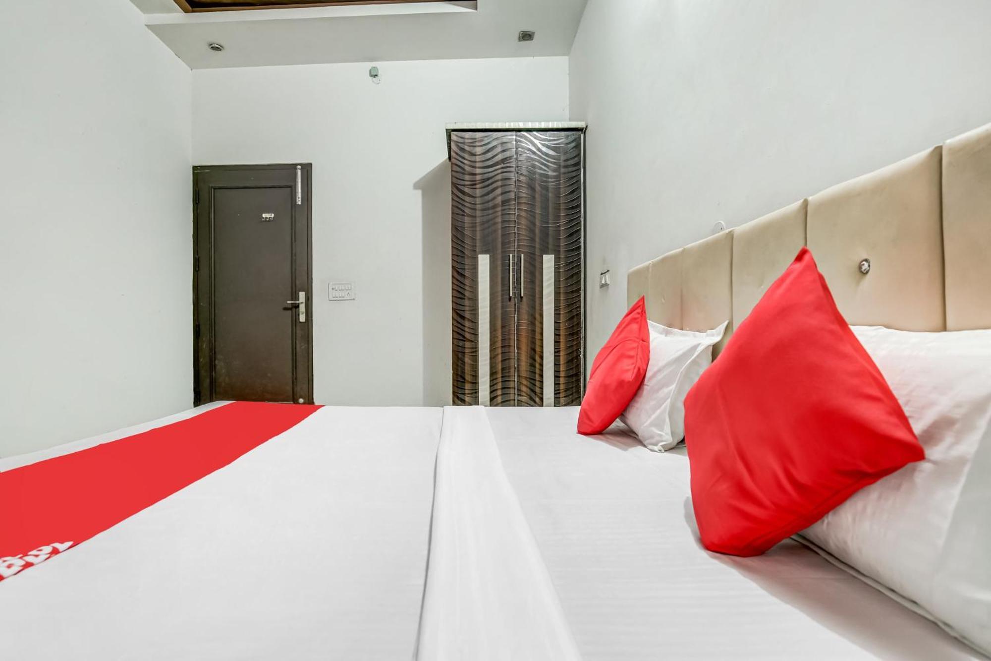 Flagship Hotel Big Boss Kurukshetra Zewnętrze zdjęcie